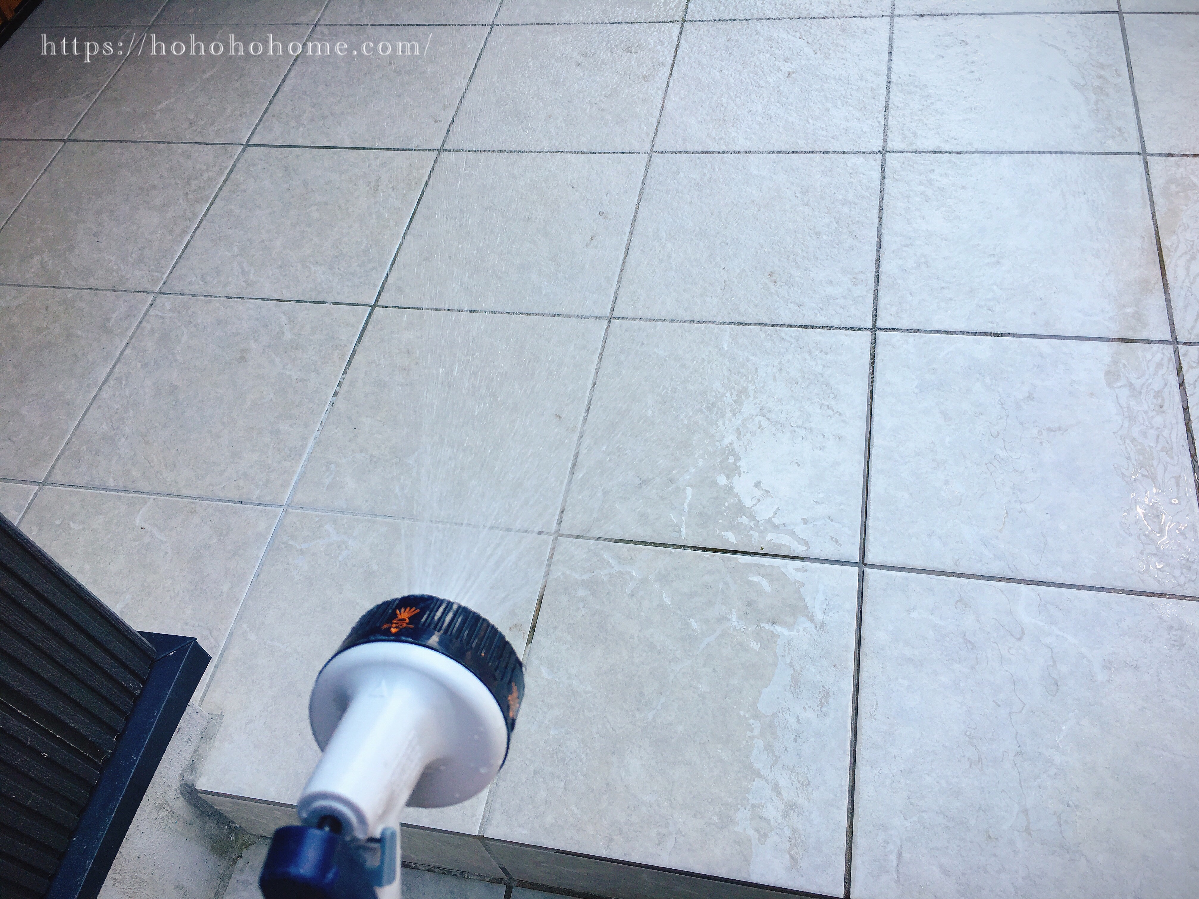 オキシクリーンを使ってこびりついたタイルの汚れを取る 自己資金ゼロのお家計画